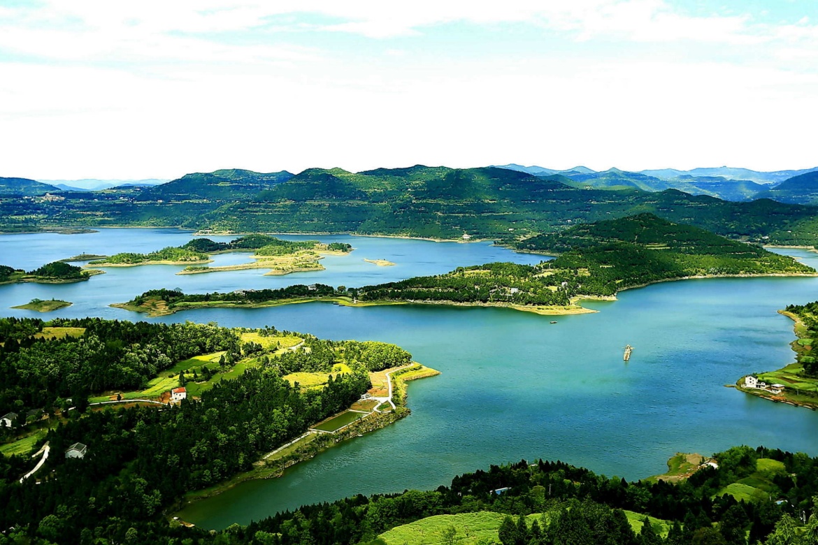 Shengzhong Lake